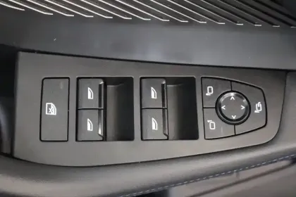 Photo 12 BMW Serie 1 120 170 ch DKG7