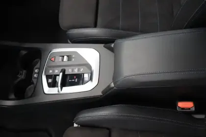 Photo 20 BMW Serie 1 120 170 ch DKG7