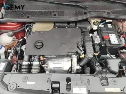 Photo 71 Peugeot 208  BlueHDi 100 S&S BVM6