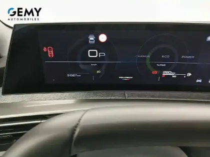 Photo 16 Peugeot 3008  Hybrid 136 e-DCS6