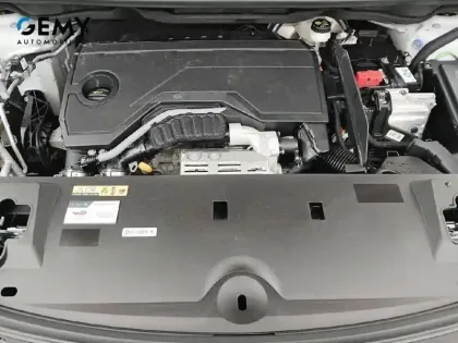 Photo 11 Peugeot 3008  Hybrid 136 e-DCS6