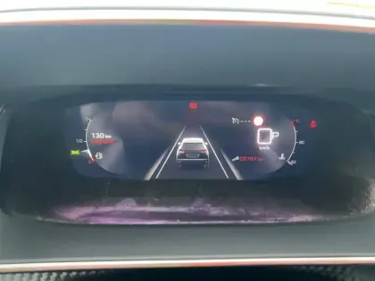 Photo 11 Peugeot 2008  PureTech 130 S&S EAT8