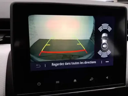 Photo 37 Renault Clio  Blue dCi 100 - 21N