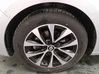 Photo 16 Renault Clio  Blue dCi 100 - 21N