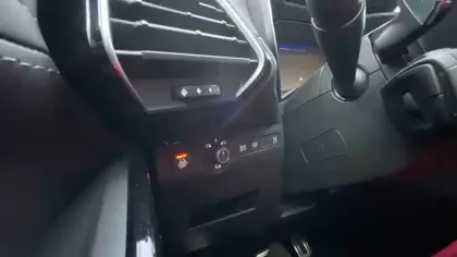 Photo 17 DS Ds 7 DS7 Crossback Hybride E-Tense 300 EAT8 4x4