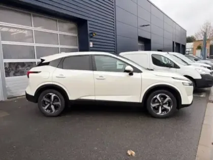 Photo 3 Nissan Qashqai  Mild Hybrid 140 ch