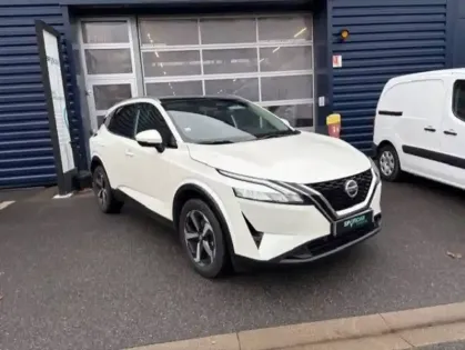 Photo 2 Nissan Qashqai  Mild Hybrid 140 ch