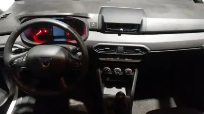 Photo 8 Dacia Sandero  SCe 65