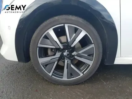 Photo 10 Peugeot 208  PureTech 100 S&S BVM6