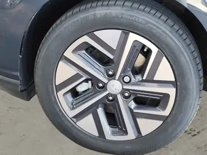 Photo 13 Hyundai Kona  Electrique 39 kWh - 136 ch