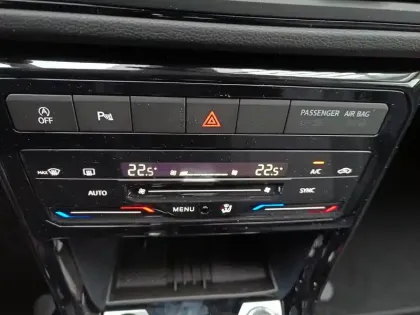 Photo 46 Volkswagen T-cross  1.0 TSI 116 Start/Stop DSG7