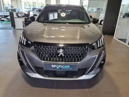 Photo 1 Peugeot 2008  PureTech 130 S&S EAT8