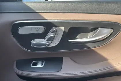 Photo 17 Mercedes CLA sse V Extra-Long 250 d 9G-TRONIC 4x4