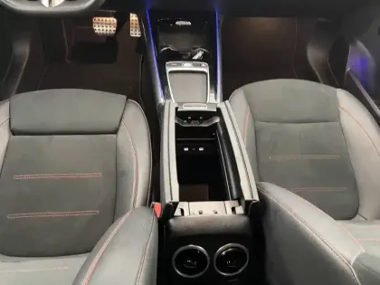 Photo 49 Mercedes GLA  250 e 8G-DCT