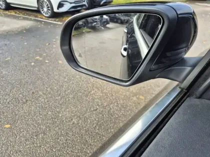 Photo 19 Mercedes GLA  250 e 8G-DCT