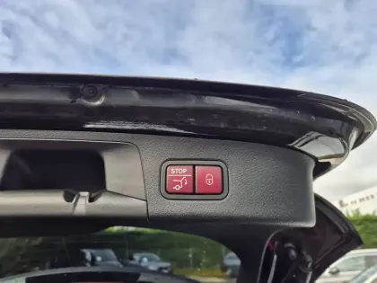 Photo 8 Mercedes GLA  250 e 8G-DCT