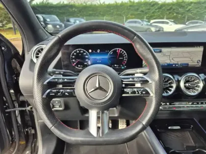 Photo 13 Mercedes GLA  250 e 8G-DCT