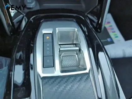 Photo 14 Peugeot 208  Electrique 54 kWh 156ch