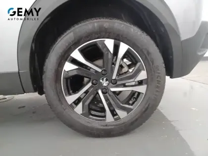 Photo 26 Peugeot 2008  PureTech 100 S&S BVM6