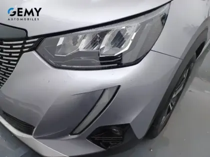 Photo 31 Peugeot 2008  PureTech 100 S&S BVM6