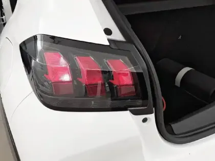 Photo 16 Peugeot 208  Electrique 50 kWh 136ch