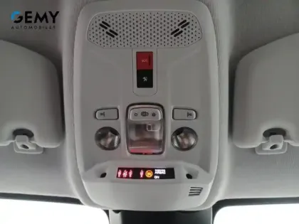 Photo 13 Peugeot 208  Electrique 50 kWh 136ch