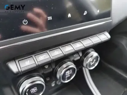 Photo 23 Renault Captur  TCe 130 EDC FAP