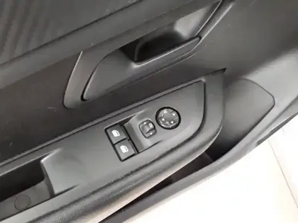 Photo 23 Peugeot 208  AFFAIRE BLUEHDI 100 S&S BVM5