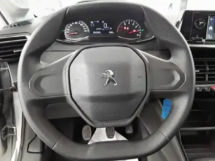 Photo 8 Peugeot 208  AFFAIRE BLUEHDI 100 S&S BVM5