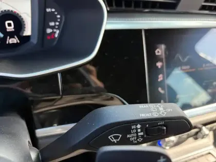 Photo 20 Audi Q3  45 TFSIe 245 ch S tronic 6