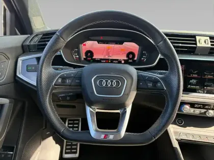 Photo 11 Audi Q3  45 TFSIe 245 ch S tronic 6