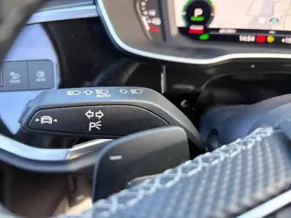 Photo 19 Audi Q3  45 TFSIe 245 ch S tronic 6