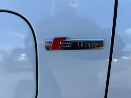 Photo 51 Audi Q3  45 TFSIe 245 ch S tronic 6