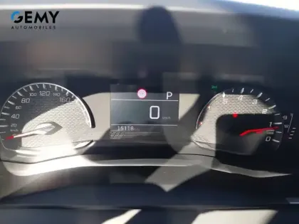 Photo 17 Peugeot 208  PureTech 100 S&S EAT8