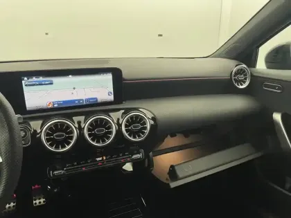 Photo 91 Mercedes Classe A  200 d 8G-DCT