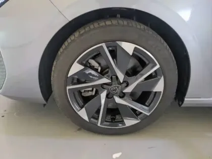 Photo 10 Peugeot 308  PHEV 180 e-EAT8