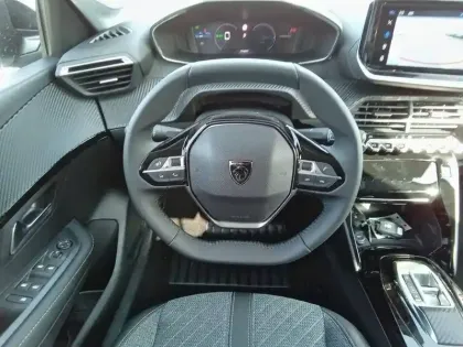 Photo 25 Peugeot 208  Electrique 50 kWh 136ch