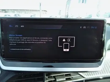 Photo 42 Peugeot 208  Electrique 50 kWh 136ch