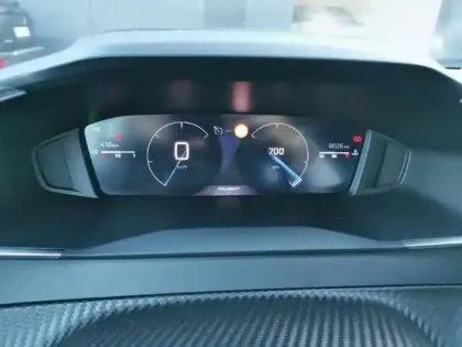 Photo 9 Peugeot 208  Electrique 50 kWh 136ch