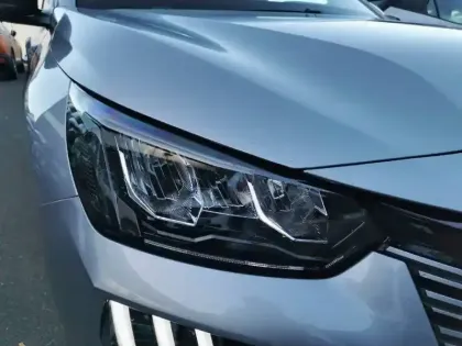 Photo 35 Peugeot 208  Electrique 50 kWh 136ch