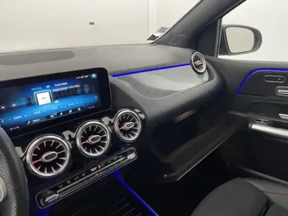 Photo 35 Mercedes Classe B  180 7G-DCT