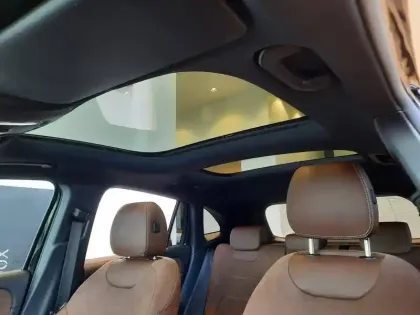 Photo 10 Mercedes GLA  250 e Hybrid EQ 8G-DCT