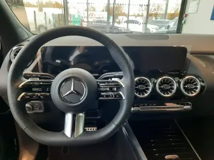 Photo 9 Mercedes GLA  250 e Hybrid EQ 8G-DCT