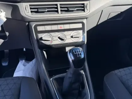 Photo 11 Volkswagen T-cross  1.0 TSI 110 Start/Stop BVM6