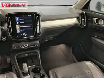 Photo 10 Volvo Xc40  T3 163 ch Geartronic 8