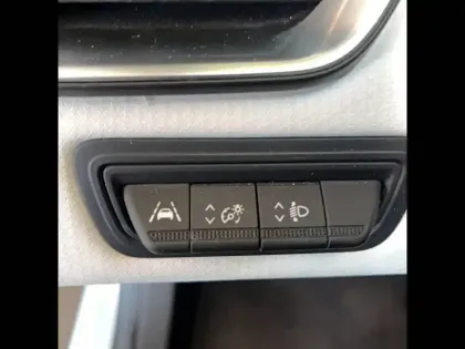 Photo 14 Renault Clio  E-Tech 140