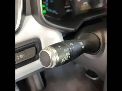 Photo 15 Renault Clio  E-Tech 140