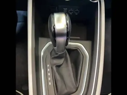 Photo 22 Renault Clio  E-Tech 140