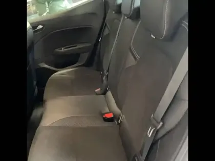 Photo 10 Renault Clio  E-Tech 140