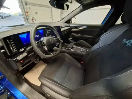 Photo 7 Renault Rafale  E-Tech full hybrid 200